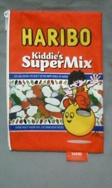 ☆HARIBO☆グミ柄ポーチ(赤)&ベアグミ歯ブラシ☆2点セット☆ハリボー☆@☆ < 女性ファッション  ☆HARIBO☆グミ柄ポーチ(赤)&ベアグミ歯ブラシ☆2点セット☆ハリボー☆@☆ < 女性ファッションの