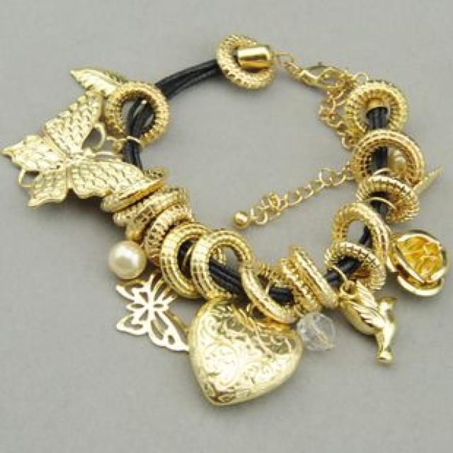 新品ゴスロリ姫系アンティーク調ハート蝶薔薇鳥ブレスレット < 女性アクセサリー/時計  新品ゴスロリ姫系アンティーク調ハート蝶薔薇鳥ブレスレット < 女性アクセサリー/時計の