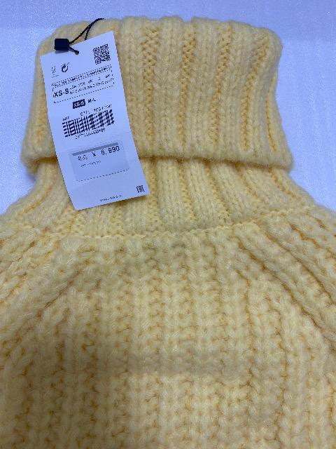 未使用 ZARA ザラ タートルオーバーニット 厚手 イエロー系 < ブランド  未使用 ZARA ザラ タートルオーバーニット 厚手 イエロー系 < ブランドの