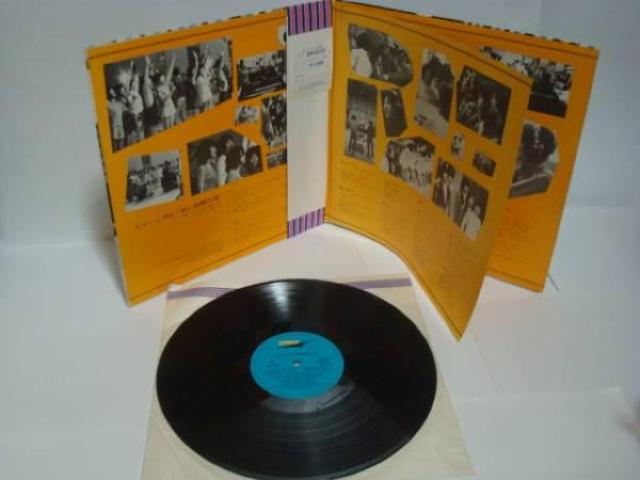 ステージ101〜赤い屋根の家 / 牧みゆき 井口典子 若子内悦郎 河内広明 石岡ひろし 塩見大治郎 バーズ 帯付LP 付録有 < CD/DVD/ビデオ  ステージ101〜赤い屋根の家 / 牧みゆき 井口典子 若子内悦郎 河内広明 石岡ひろし 塩見大治郎 バーズ 帯付LP 付録有 < CD/DVD/ビデオの