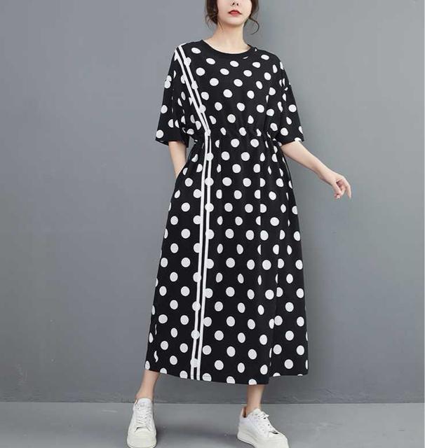 ロング丈 ドット柄ワンピース 2本ライン付き ウエスト調整ゴム ブラック 大きいサイズ < 女性ファッション ロング丈 ドット柄ワンピース 2本ライン付き ウエスト調整ゴム ブラック 大きいサイズ < 女性ファッションの