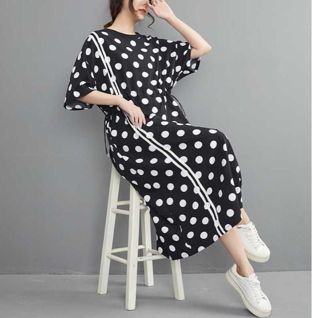 ロング丈 ドット柄ワンピース 2本ライン付き ウエスト調整ゴム ブラック 大きいサイズ < 女性ファッション ロング丈 ドット柄ワンピース 2本ライン付き ウエスト調整ゴム ブラック 大きいサイズ < 女性ファッションの