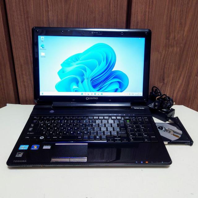 TOSHIBA dynabook Corei7 メモリ8GB SSD256GB ブルーレイ Webカメラ Windows11 < PC本体/周辺機器 TOSHIBA dynabook Corei7 メモリ8GB SSD256GB ブルーレイ Webカメラ Windows11 < PC本体/周辺機器の