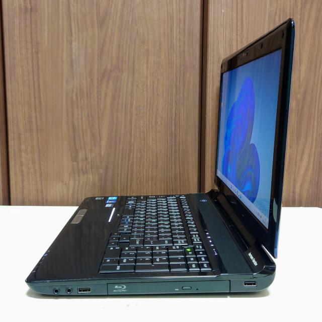 TOSHIBA dynabook Corei7 メモリ8GB SSD256GB ブルーレイ Webカメラ Windows11 < PC本体/周辺機器 TOSHIBA dynabook Corei7 メモリ8GB SSD256GB ブルーレイ Webカメラ Windows11 < PC本体/周辺機器の