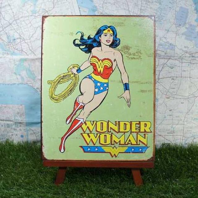 ViyuLŔzWonder Woman^_[E[}@AJqC   zr[ 
