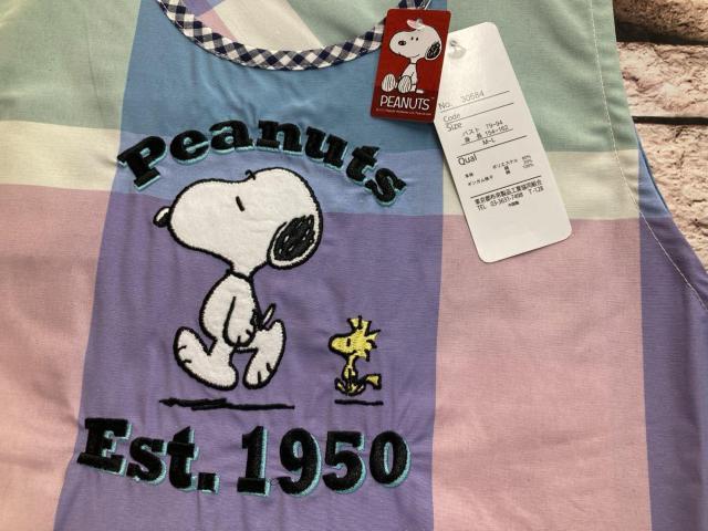 送料無料!大人気!【スヌーピー】刺繍&アップリケ&プリント付きタバーン型エプロン(画像から)1枚 < 女性ファッション  送料無料!大人気!【スヌーピー】刺繍&アップリケ&プリント付きタバーン型エプロン(画像から)1枚 < 女性ファッションの