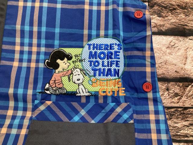 送料無料!大人気!【スヌーピー】刺繍&アップリケ&プリント付きタバーン型エプロン(画像から)1枚 < 女性ファッション  送料無料!大人気!【スヌーピー】刺繍&アップリケ&プリント付きタバーン型エプロン(画像から)1枚 < 女性ファッションの