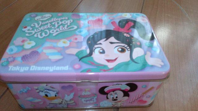 �X�E�B�[�c�|�b�v���[���h�`���R���[�g 