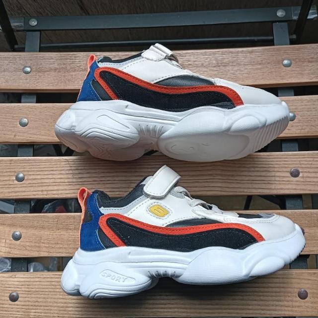 新品 20cm キッズ スニーカー 子供靴 男女兼用 靴 シューズ ホワイト < キッズ/ベビー  新品 20cm キッズ スニーカー 子供靴 男女兼用 靴 シューズ ホワイト < キッズ/ベビーの