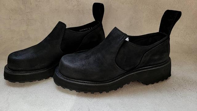 新同極美品Juliusユリウス カウレザーコーティング スリッポン シューズ 2 < ブランド 新同極美品Juliusユリウス カウレザーコーティング スリッポン シューズ 2 < ブランドの