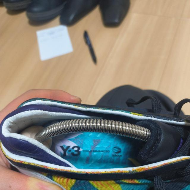 YOHJI YAMAMOTO adidas �R���{ �J���t�����X�j�[�J�[ ���E�W���}���g �� �u�����h�� 