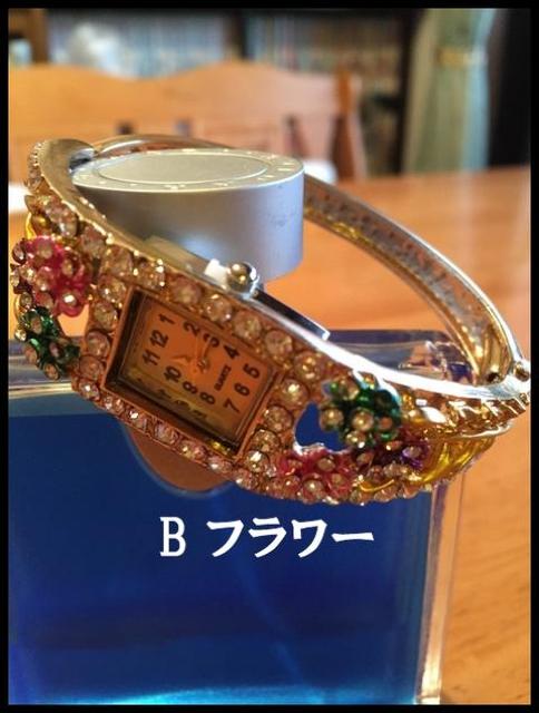 人気★ゴージャス★ジュエリーブレス★ウォッチ★フラワー < 女性アクセサリー/時計  人気★ゴージャス★ジュエリーブレス★ウォッチ★フラワー  < 女性アクセサリー/時計の