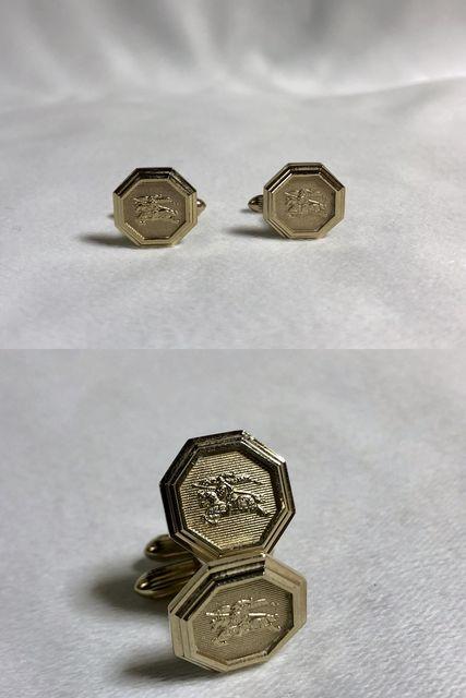 正規レア Burberryバーバリー 騎士ロゴ ホース立体ストライプカフス ヘリテージボタン ナイトエンブレムアイコン 付属有 < ブランド  正規レア Burberryバーバリー 騎士ロゴ ホース立体ストライプカフス ヘリテージボタン ナイトエンブレムアイコン 付属有 < ブランドの