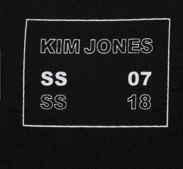 GU×キムジョーンズ・ネコキャラクターTシャツ。ネイビー < ブランド GU×キムジョーンズ・ネコキャラクターTシャツ。ネイビー < ブランドの