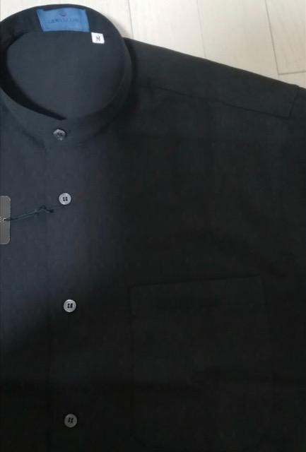 新品未使用タグつきブ GIOVANUOMO  ブラック半袖  シャツポケット付き刺繍ロゴ柄人気ブランド大活躍素敵王子プリンス雰囲気 < 男性ファッション  新品未使用タグつきブ GIOVANUOMO  ブラック半袖  シャツポケット付き刺繍ロゴ柄人気ブランド大活躍素敵王子プリンス雰囲気 < 男性ファッションの