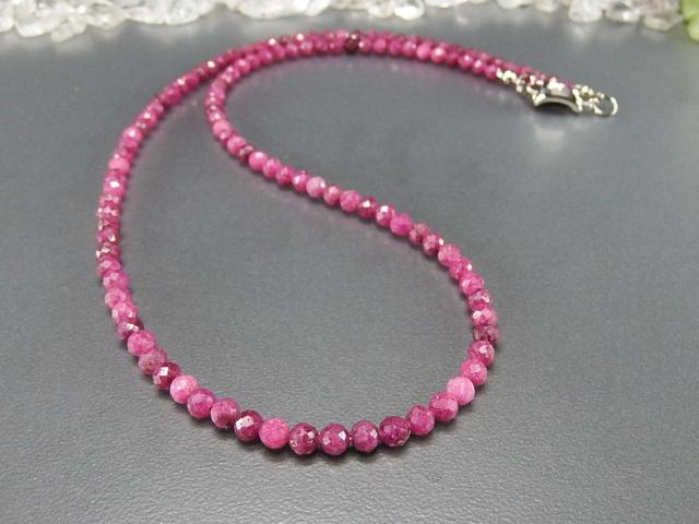 天然石ルビー小粒約4mm強ネックレスワイヤー仕上げステンレス金具宝石の女王 < 女性アクセサリー/時計  天然石ルビー小粒約4mm強ネックレスワイヤー仕上げステンレス金具宝石の女王 < 女性アクセサリー/時計の