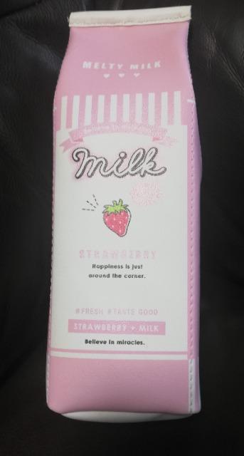 クリスマスに... 牛乳パック型ペンケース 可愛らしい 未使用近い < インテリア/ライフ  クリスマスに... 牛乳パック型ペンケース 可愛らしい 未使用近い  < インテリア/ライフの