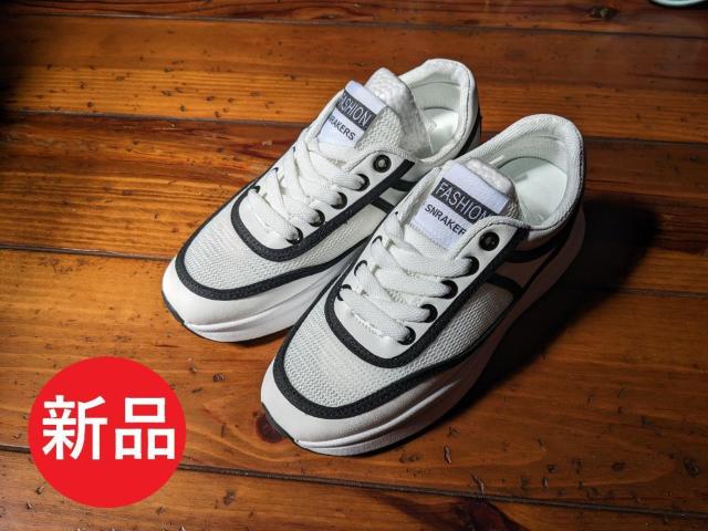 新品 23cm レディース スニーカー ホワイト ローカット < 女性ファッション  新品 23cm レディース スニーカー ホワイト ローカット  < 女性ファッションの