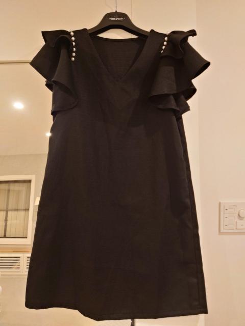 黒フリルチュニック真珠付き Мサイズ < 女性ファッション  黒フリルチュニック真珠付き Мサイズ  < 女性ファッションの