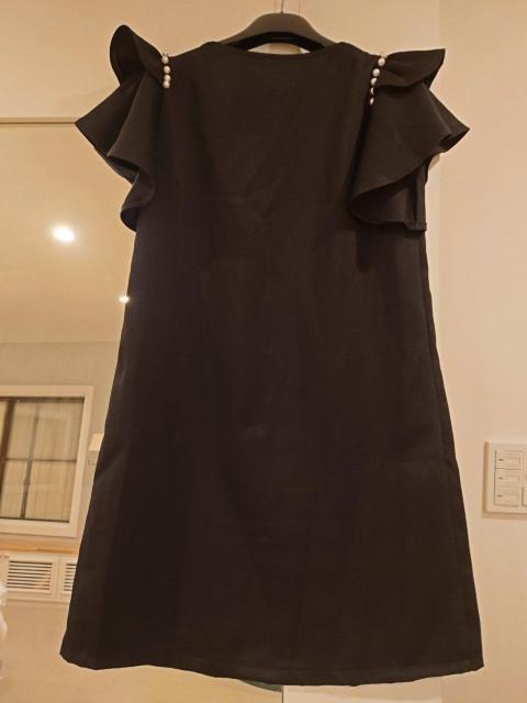 黒フリルチュニック真珠付き Мサイズ < 女性ファッション  黒フリルチュニック真珠付き Мサイズ < 女性ファッションの