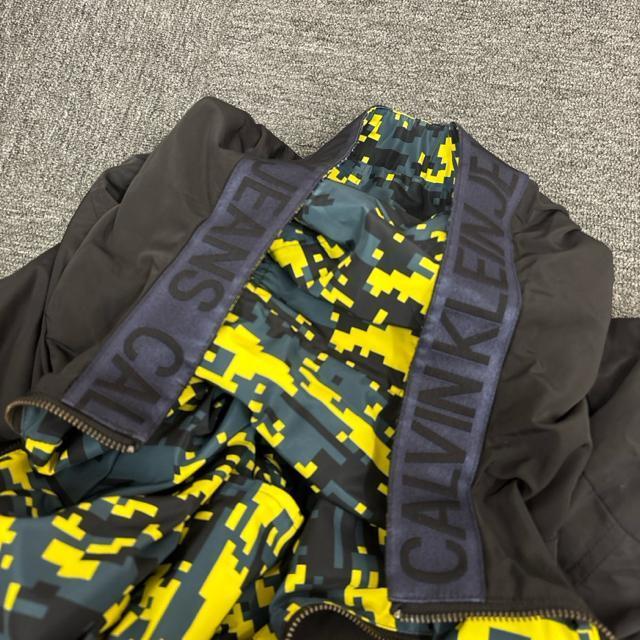 即決 CALVIN KLEIN JEANS リバーシブル マウンテンパーカー < 男性ファッション 即決 CALVIN KLEIN JEANS リバーシブル マウンテンパーカー < 男性ファッションの