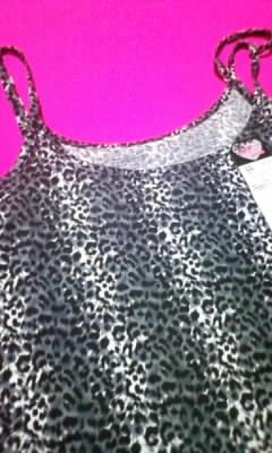 ViJLLqESexyL~LL  t@bV 