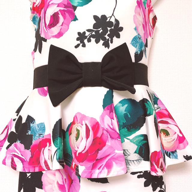 ローズフラワーリボンペプラムドレスワンピースパーティー白黒花 < 女性ファッション  ローズフラワーリボンペプラムドレスワンピースパーティー白黒花 < 女性ファッションの