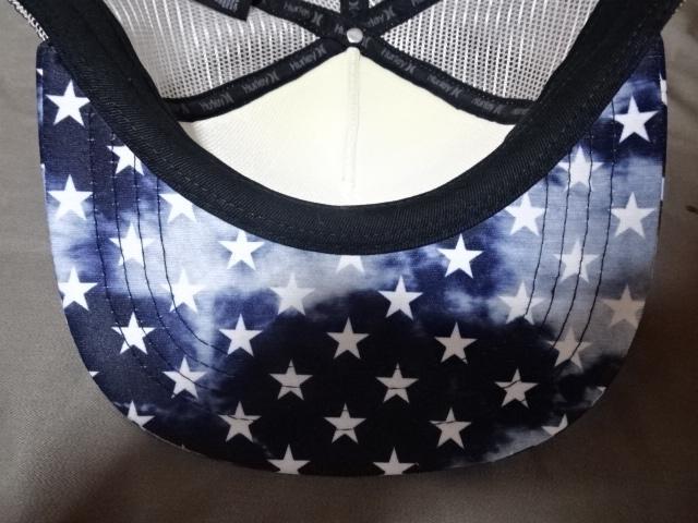 USA購入 ハーレー【Hurley】アメリカ星条旗デザイン メッシュキャップ < 男性ファッション  USA購入 ハーレー【Hurley】アメリカ星条旗デザイン メッシュキャップ < 男性ファッションの