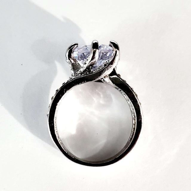 込み★大粒ブルージルコニア!キラキラ!ファッションリング★11号★ < 女性アクセサリー/時計 込み★大粒ブルージルコニア!キラキラ!ファッションリング★11号★ < 女性アクセサリー/時計の