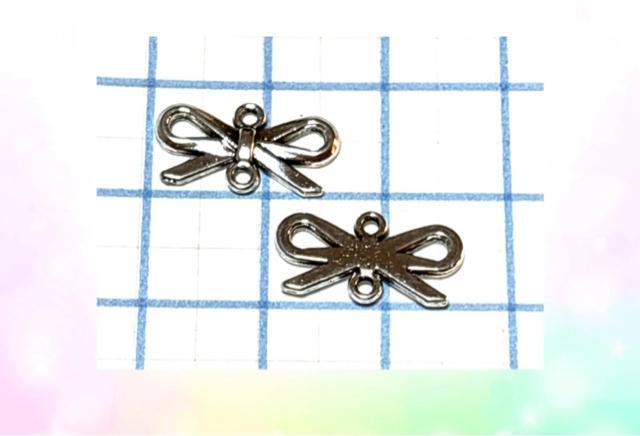 5026 銀色のリボン 8個 金属パーツ アクセサリーチャーム ハンドメイド材料 < ペット/手芸/園芸 5026 銀色のリボン 8個 金属パーツ アクセサリーチャーム ハンドメイド材料 < ペット/手芸/園芸の