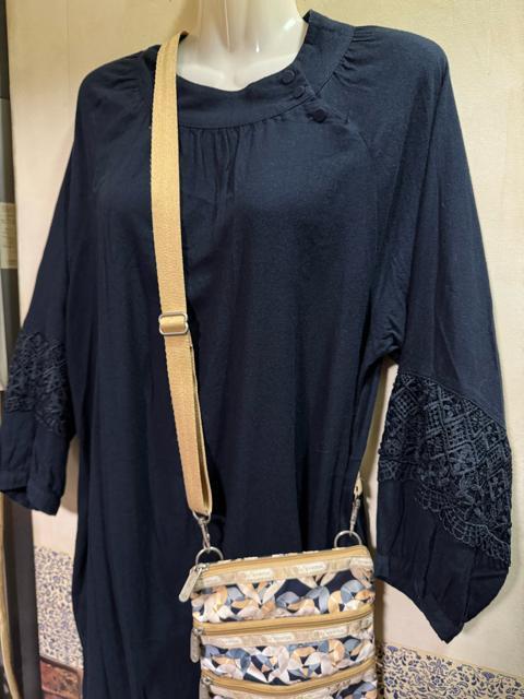 感謝を込めて★LeSportsacショルダーバック・ネイビーチュニックワンピ★2点セット★1000円スタート < ブランド 感謝を込めて★LeSportsacショルダーバック・ネイビーチュニックワンピ★2点セット★1000円スタート < ブランドの