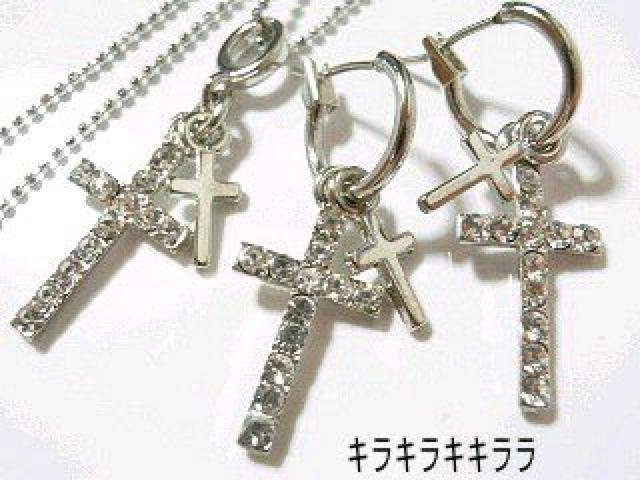 《New》【豪華】<プラチナ>ダブルクロス◆ピアス&ネックレス*セット≡箱付≡ < 女性アクセサリー/時計  《New》【豪華】<プラチナ>ダブルクロス◆ピアス&ネックレス*セット≡箱付≡  < 女性アクセサリー/時計の