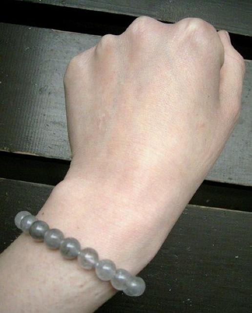 ☆即決☆8ミリ玉 スモーキーヘアクォーツブレスレット < 女性アクセサリー/時計 ☆即決☆8ミリ玉 スモーキーヘアクォーツブレスレット < 女性アクセサリー/時計の