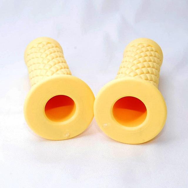 ダイヤ柄 ラバーハンドルグリップ イエロー 非貫通式 22.2径用 汎用 バイク ラバーグリップ カスタム ハンドル グリップ 黄 < 自動車/バイク ダイヤ柄 ラバーハンドルグリップ イエロー 非貫通式 22.2径用 汎用 バイク ラバーグリップ カスタム ハンドル グリップ 黄 < 自動車/バイク