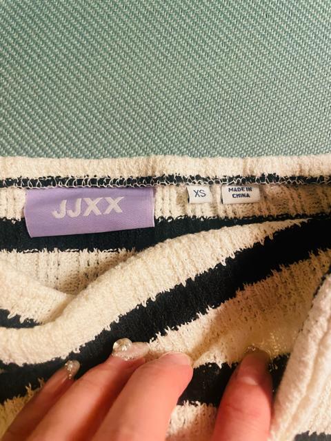 �V�i�@�{�[�_�[���c�C�X�g�`���[�u�g�b�v �� �����t�@�b�V������ 