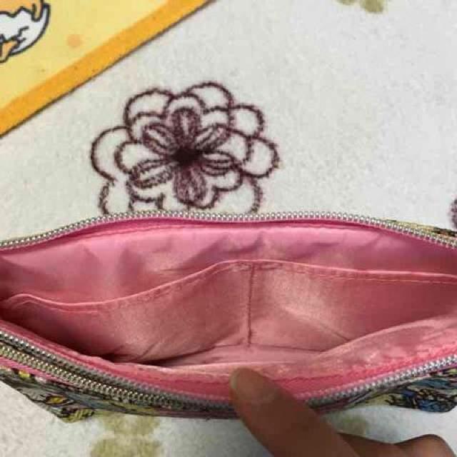 サンリオキャラクター柄ダブルファスナーポーチ。キティマイメロ < おもちゃ サンリオキャラクター柄ダブルファスナーポーチ。キティマイメロ < おもちゃの