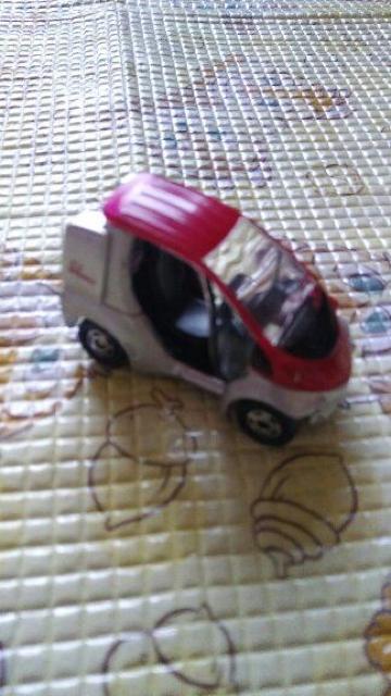 g~JEV   zr[ 