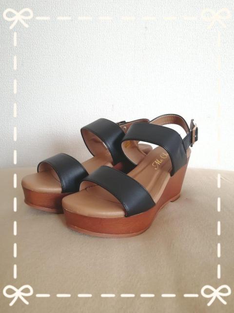 新品☆イング*Wベルトウェッジサンダル(クロ) < ブランド  新品☆イング*Wベルトウェッジサンダル(クロ)  < ブランドの