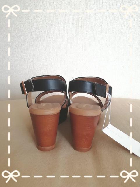新品☆イング*Wベルトウェッジサンダル(クロ) < ブランド  新品☆イング*Wベルトウェッジサンダル(クロ) < ブランドの