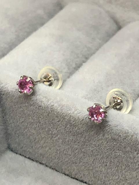 即決 K14WG ホワイトゴールド ピアス 両耳 < 女性アクセサリー/時計 即決 K14WG ホワイトゴールド ピアス 両耳 < 女性アクセサリー/時計の