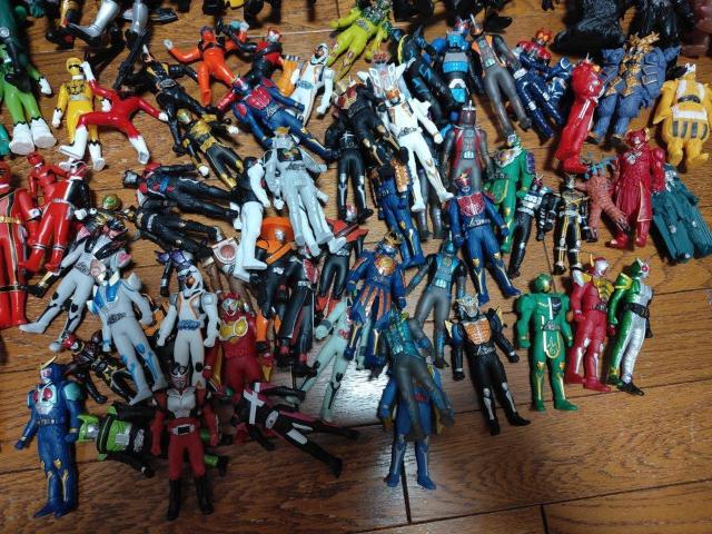 仮面ライダー ウルトラマン 怪獣 戦隊 ヒーロー ソフビ フィギュア 約130体 < ホビー  仮面ライダー ウルトラマン 怪獣 戦隊 ヒーロー ソフビ フィギュア 約130体 < ホビーの