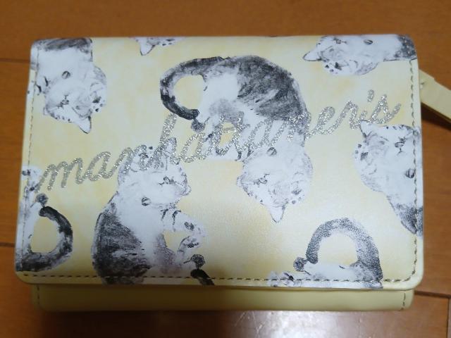 マンハッタンナーズ二つ折り財布猫柄 < 女性ファッション  マンハッタンナーズ二つ折り財布猫柄  < 女性ファッションの