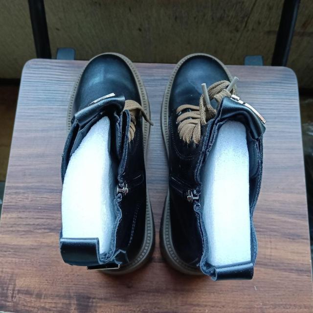 新品 22.5cm レディース ブーツ ブラック 厚底 シューズ ショートブーツ < 女性ファッション  新品 22.5cm レディース ブーツ ブラック 厚底 シューズ ショートブーツ < 女性ファッションの