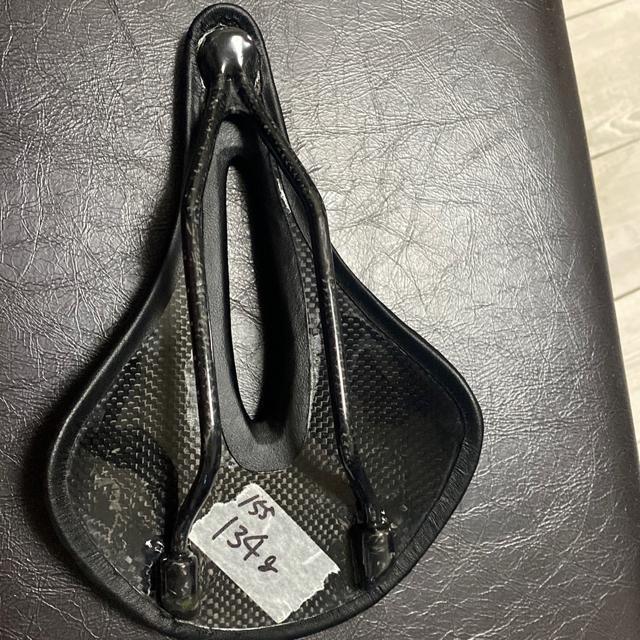 新品フルカーボンサドル KOCEVLO 155mm 134g < レジャー/スポーツ 新品フルカーボンサドル KOCEVLO 155mm 134g < レジャー/スポーツの