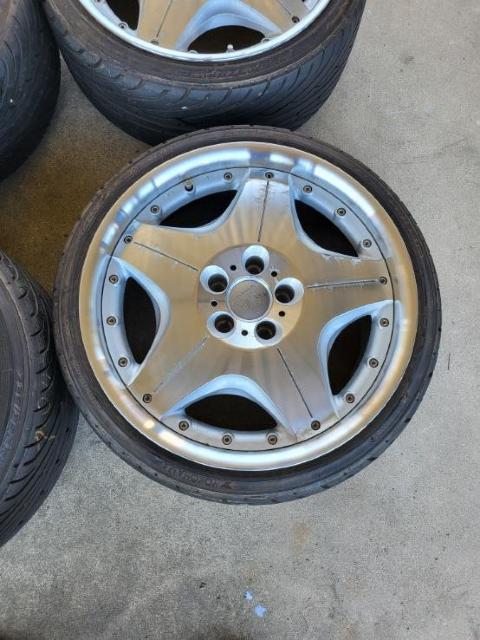 �������󏭃I�[�g�N�`���[�� �V���v���� �� ������/�o�C�N