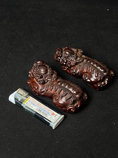 【縁起物】黒檀 瑞? 貔貅(ヒキュウ)一対 手彫り 木彫 置物 開運 招財 魔除け 骨董 古美術 極上品 唐木 風水 インテリア < インテリア/ライフ 【縁起物】黒檀 瑞? 貔貅(ヒキュウ)一対 手彫り 木彫 置物 開運 招財 魔除け 骨董 古美術 極上品 唐木 風水 インテリア < インテリア/ライフの
