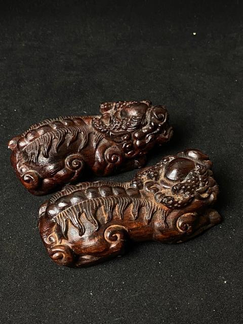 【縁起物】黒檀 瑞? 貔貅(ヒキュウ)一対 手彫り 木彫 置物 開運 招財 魔除け 骨董 古美術 極上品 唐木 風水 インテリア < インテリア/ライフ 【縁起物】黒檀 瑞? 貔貅(ヒキュウ)一対 手彫り 木彫 置物 開運 招財 魔除け 骨董 古美術 極上品 唐木 風水 インテリア < インテリア/ライフの