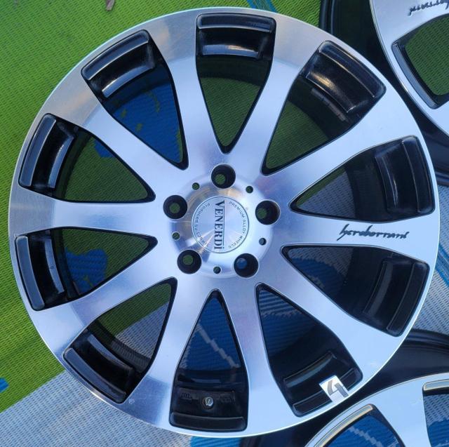 ���iVENERDI �G���{���[�j CL-610�A���~�z�C�[��18�C���`7.5J+50 5�� PCD114.3 5H 5�� �z�C�[�� �� ������/�o�C�N