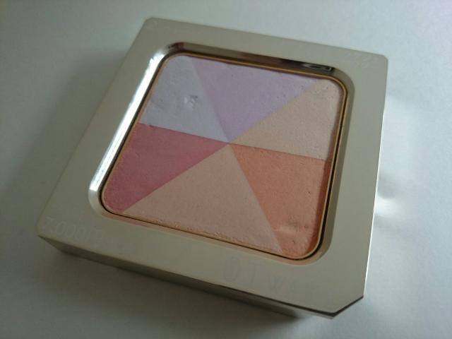 トワニー エスティチュード ラグジェ★フェースカラーパウダー★2/ウォーム★補整★ < ブランド トワニー エスティチュード ラグジェ★フェースカラーパウダー★2/ウォーム★補整★ < ブランドの