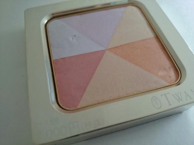 トワニー エスティチュード ラグジェ★フェースカラーパウダー★2/ウォーム★補整★ < ブランド トワニー エスティチュード ラグジェ★フェースカラーパウダー★2/ウォーム★補整★ < ブランドの